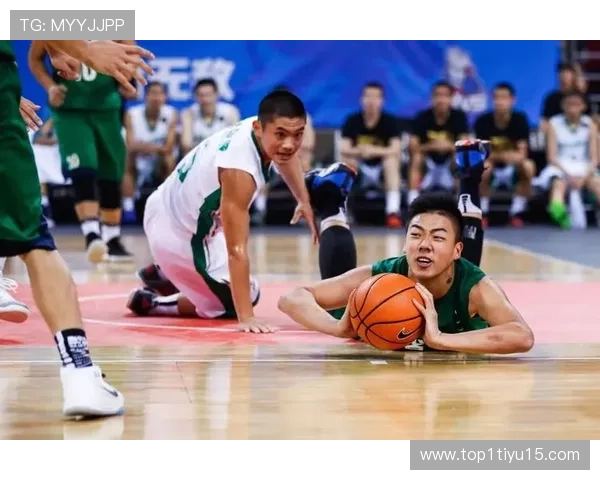 曹芳直播间精彩互动，畅聊篮球人生与赛场故事